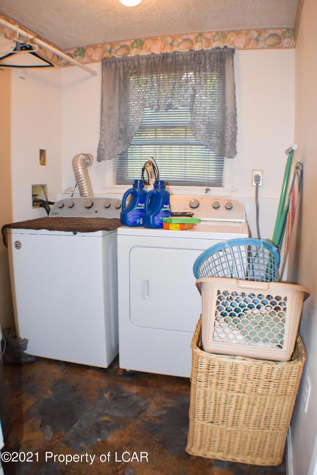 125 Brookfield Way, Mountain Top, PA 18707 - photo 7