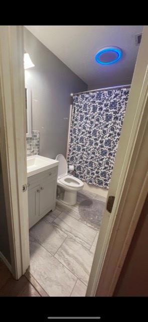 Bath in hall