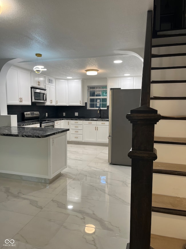 1340 Rohrer Rd, Carmel, IN 46032 - photo 6