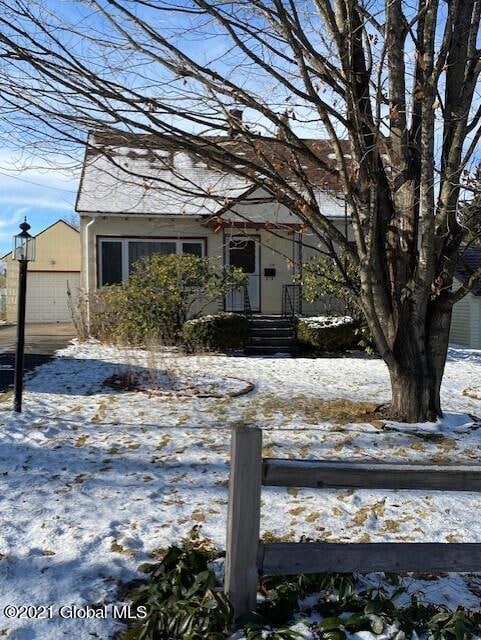 109 Mckinley Ave, Johnstown, NY 12095 - photo 2