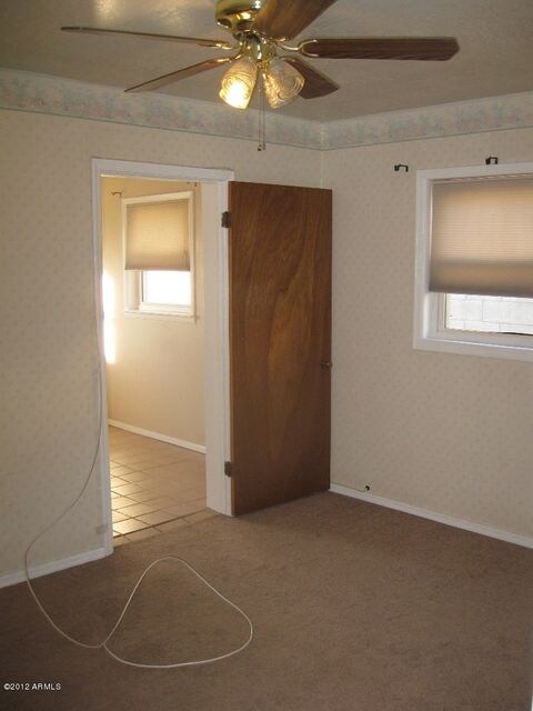 Master bedroom sitting room