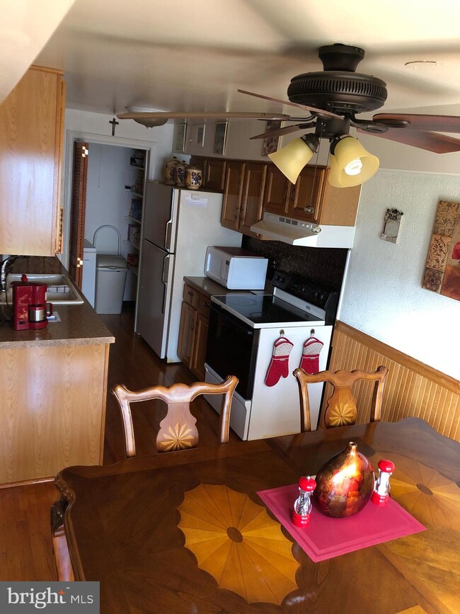 17 Coliston Rd, Reisterstown, MD 21136 - photo 4