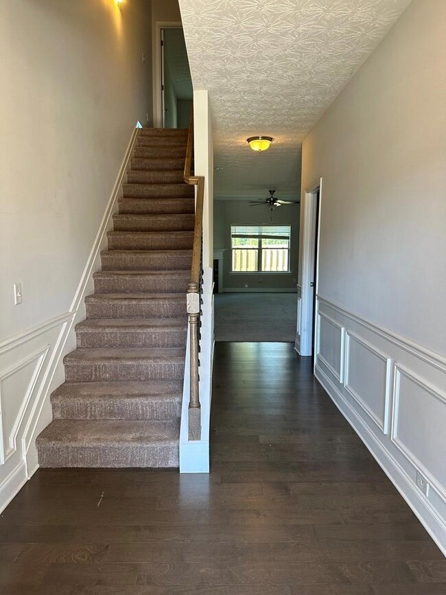 Foyer/Entry Way
