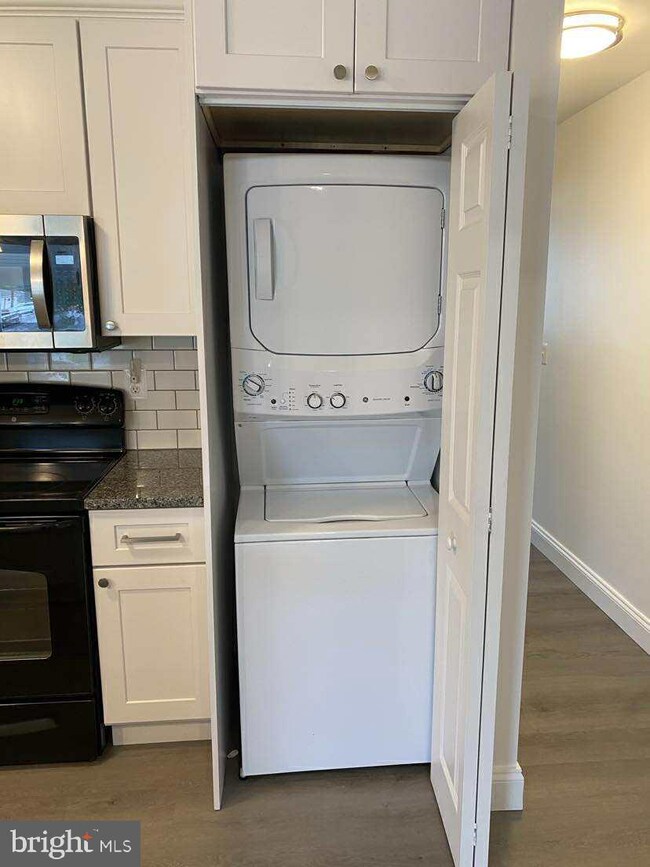 120 W 4th Ave unit 5, Ranson, WV 25438 - photo 7