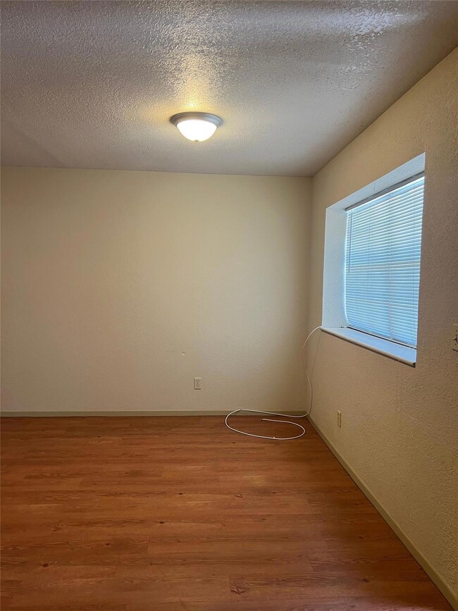 4740 Tin Top Rd unit 101, Weatherford, TX 76087 - photo 5