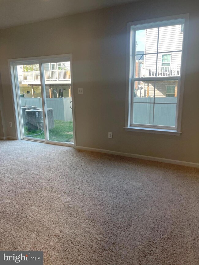 6209 Davinci St, Frederick, MD 21703 - photo 4