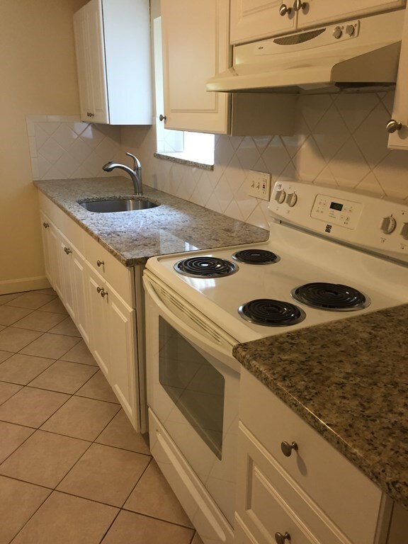 133 Winthrop St unit 1, Framingham, MA 01702 - photo 5