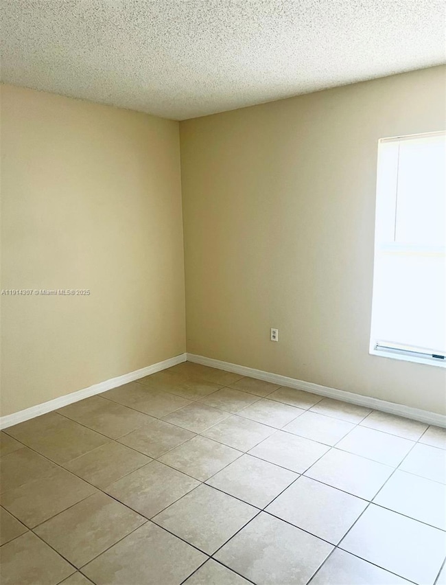 807 Mountbatten Ln, Kissimmee, FL 34758 - photo 5