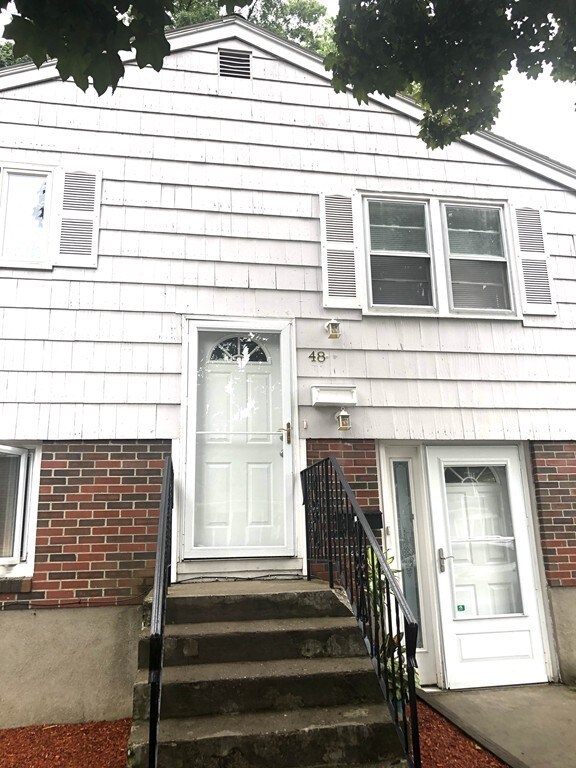 48 Vogel St unit 1, West Roxbury, MA 02132 - photo 2