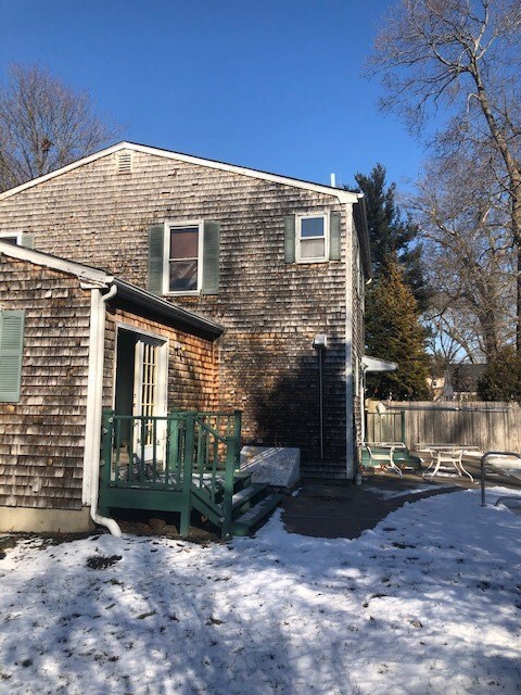 31 Theresa St, Riverside, RI 02915 - photo 2