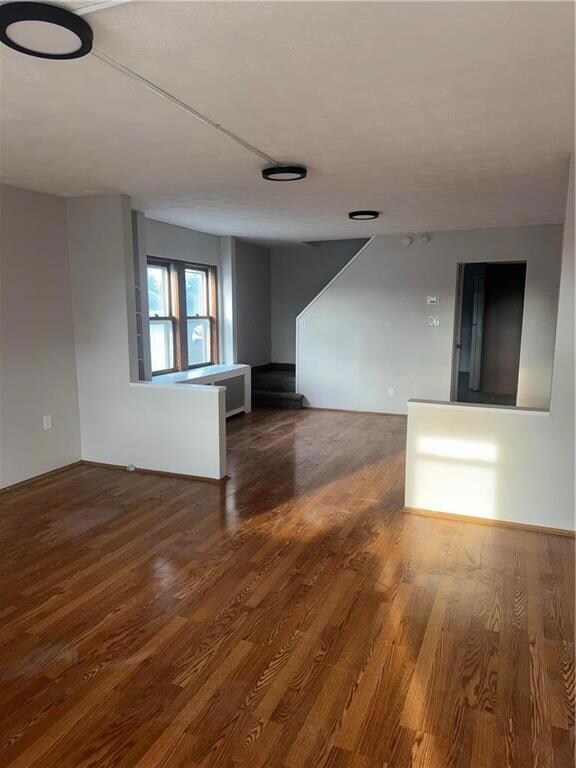 801 S 10th St, Allentown, PA 18103 - photo 3