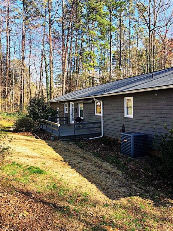 2660 Winding Woods Ln, Asheboro, NC 27205 - photo 4