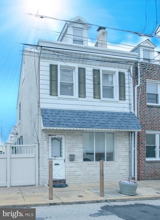 4716 Almond St, Philadelphia, PA 19137 - photo 2