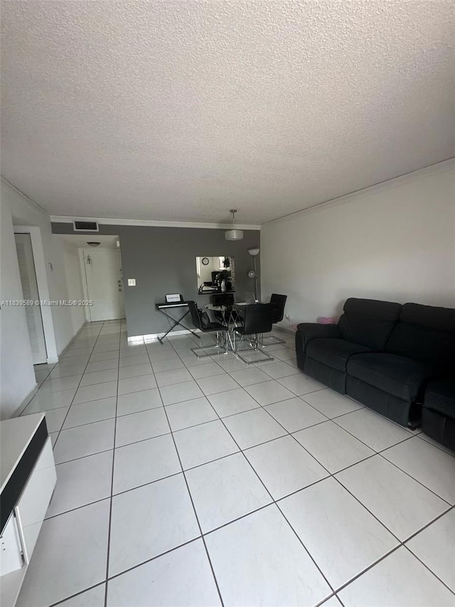 Country Lane Condominiums unit 206, Hialeah, FL 33015 - photo 4
