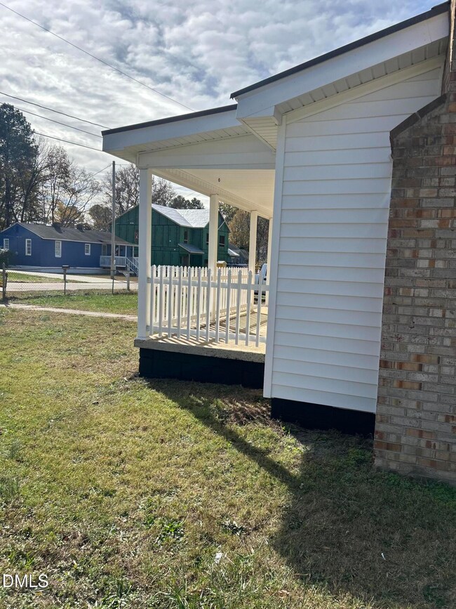 78474596890__4ABA112D-7266-4958-92F6-C2A