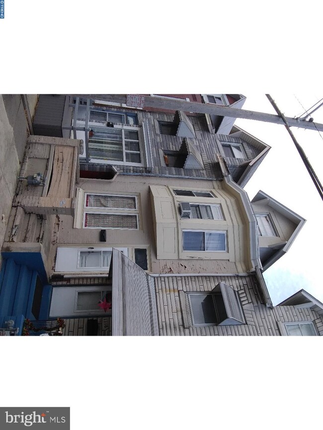 1114 N 10th St, Reading, PA 19604 - photo 3