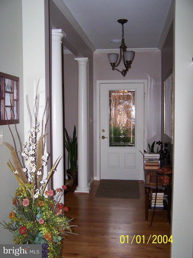 648 Tudor Dr, Hagerstown, MD 21742 - photo 3