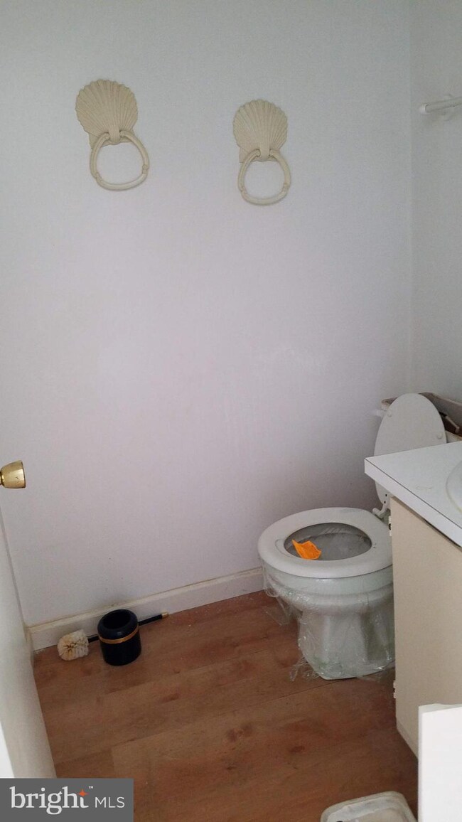 1834 Bronzegate Blvd, Silver Spring, MD 20904 - photo 4