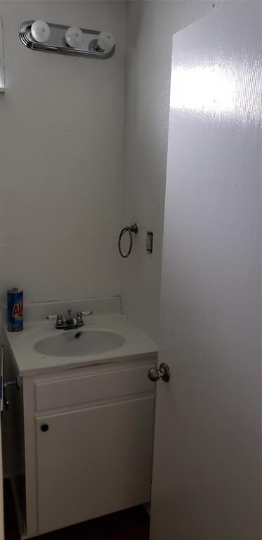 316 Frisco St, Houston, TX 77022 - photo 7