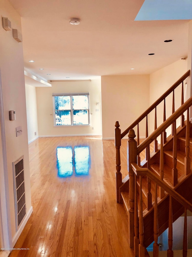 1301 Arden Ave, Staten Island, NY 10312 - photo 5