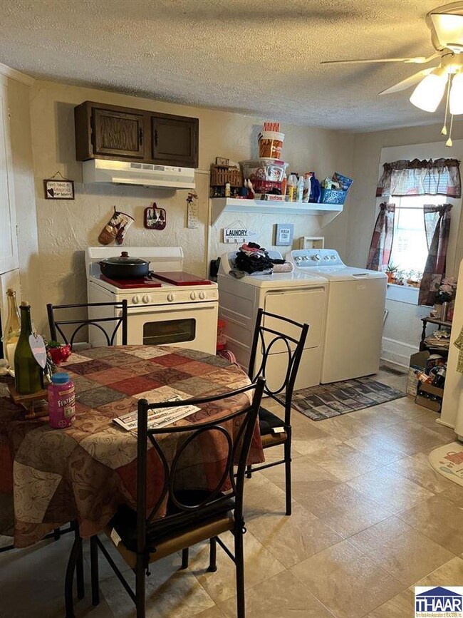 242 S Mcilroy Ave, West Terre Haute, IN 47885 - photo 5