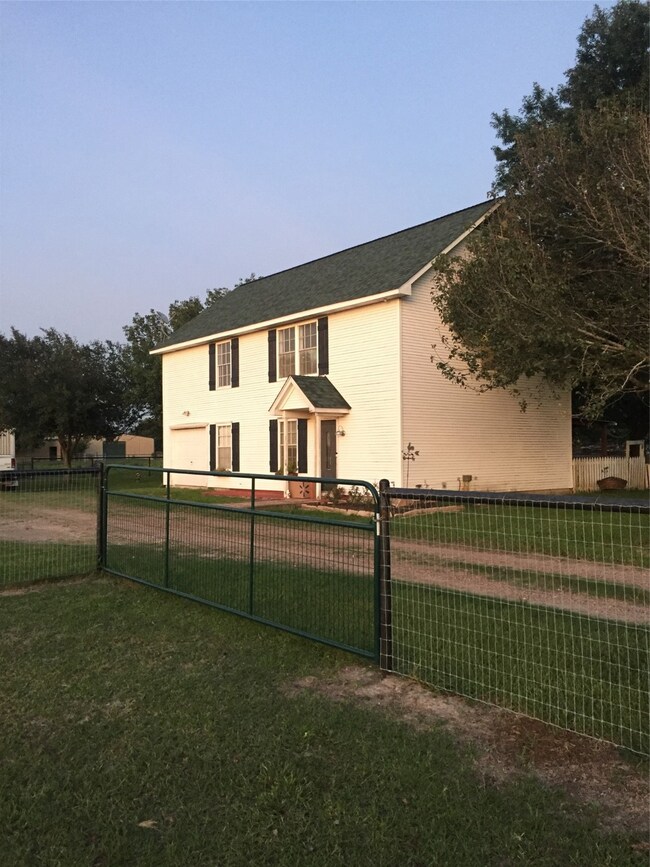 2411 Engeling Rd, Rosenberg, TX 77471 - photo 3