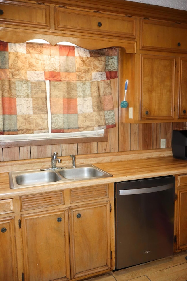 236 Polk Creek Rd, Sumrall, MS 39482 - photo 2