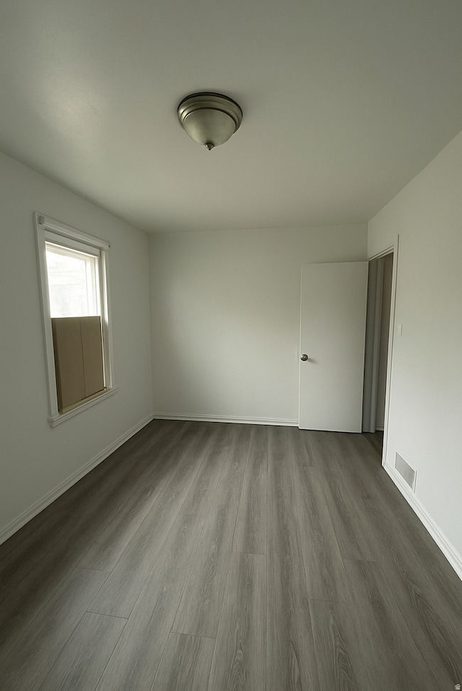 3112 S Adams Ave, Washington Terrace, UT 84405 - photo 4