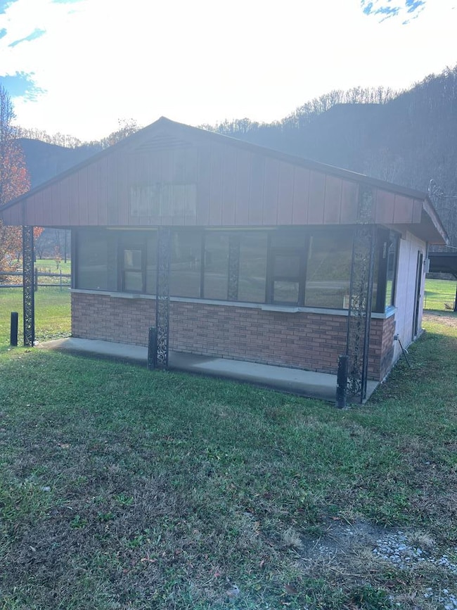 1834 Kentucky 582, Mallie, KY 41836 - photo 5