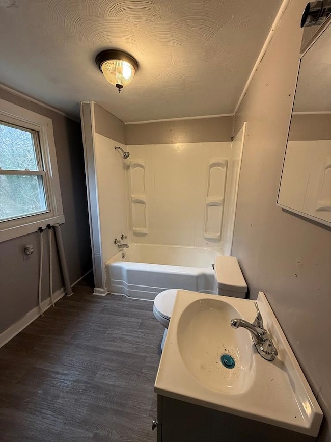 21 Milton Ave, Danville, VA 24541 - photo 6