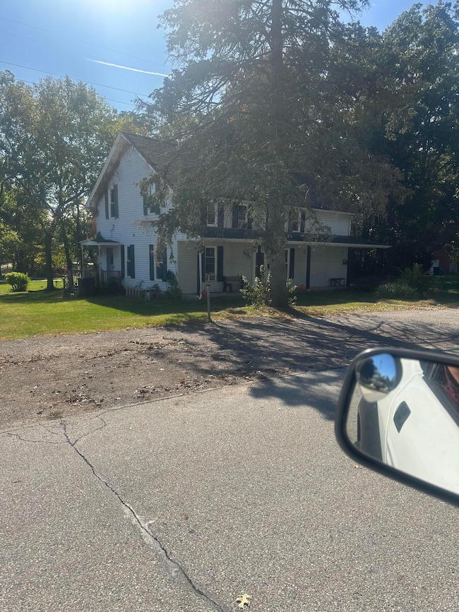 401 E Garfield St, Michigan City, IN 46360 - photo 2