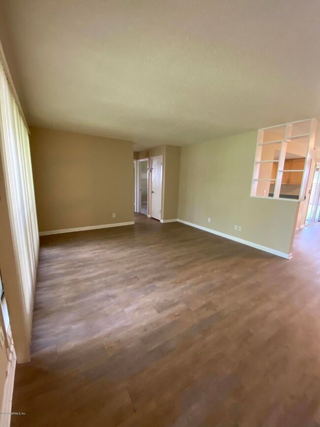 4621 Seaboard Ave, Jacksonville, FL 32210 - photo 3