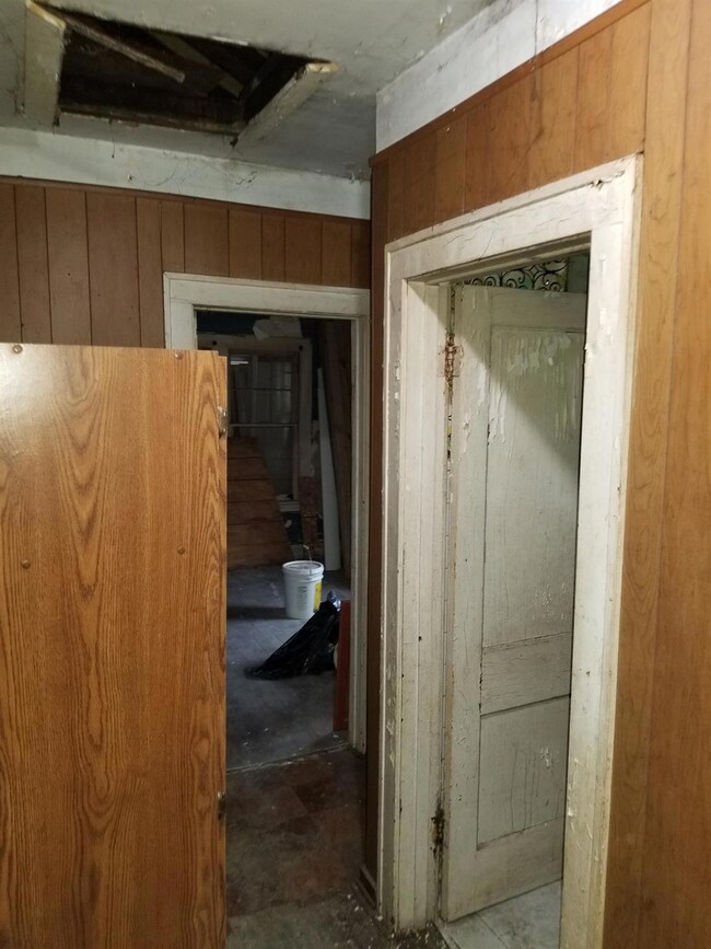 3841 Virginia St, Gary, IN 46409 - photo 6