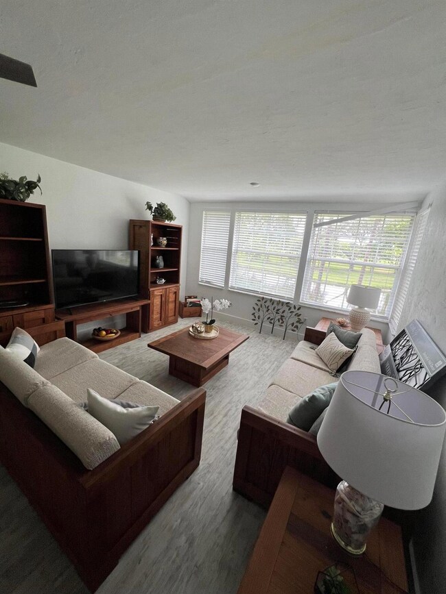 1408 Palm Beach Trace Dr, Royal Palm Beach, FL 33411 - photo 5