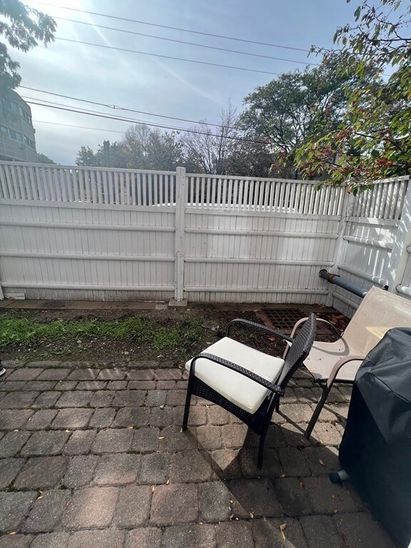 369 Franklin St unit 103, Cambridge, MA 02139 - photo 2