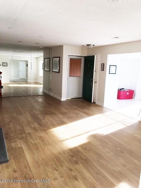 86 Frontier Way, Tinton Falls, NJ 07753 - photo 4