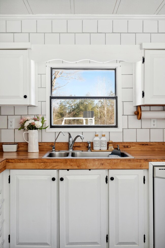 502 Sam Allen Rd, Sanford, ME 04073 - photo 5