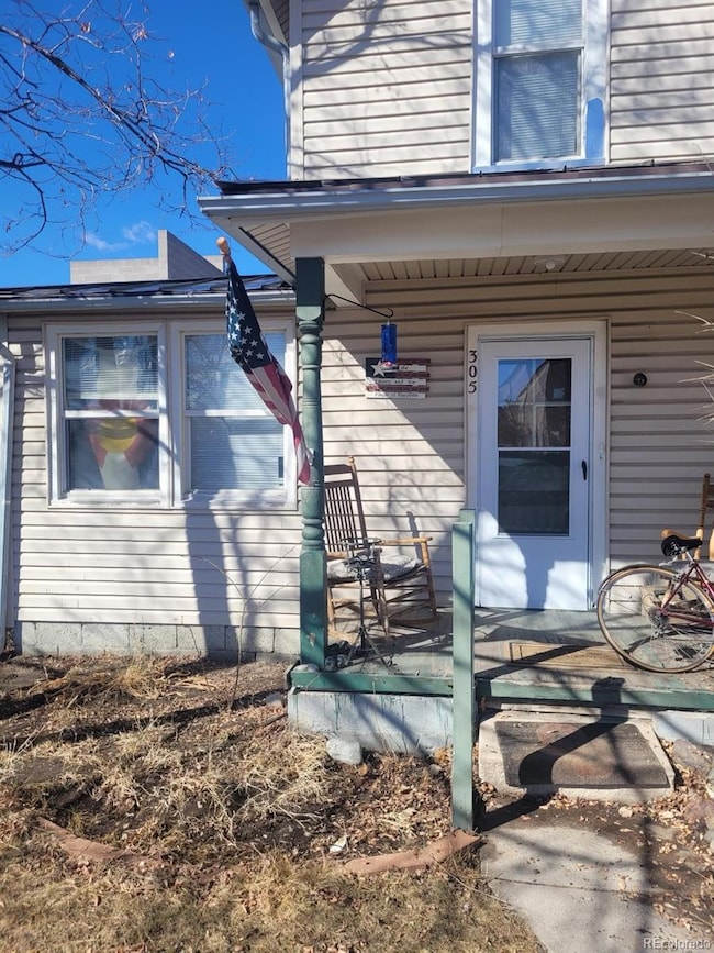 305 Jerry St, Castle Rock, CO 80104 - photo 2