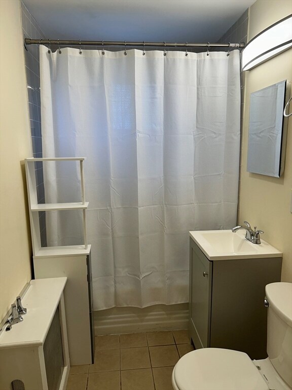 9 Maple Cir unit 2, Marblehead, MA 01945 - photo 5