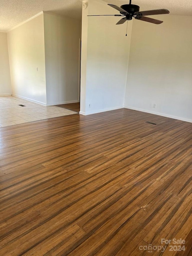 964 Lavender Rd, Grover, NC 28073 - photo 3