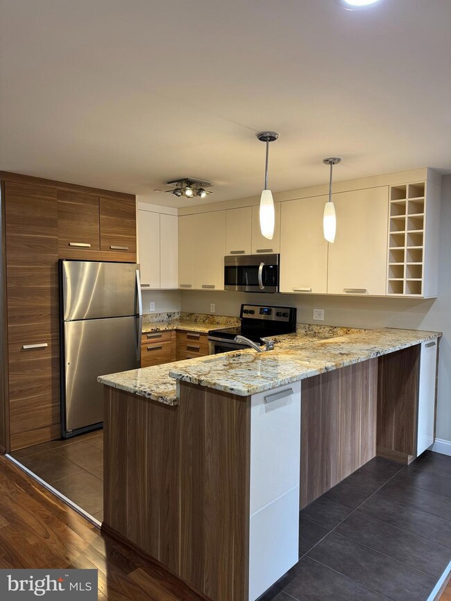 933 N Calvert St unit A, Baltimore, MD 21202 - photo 3