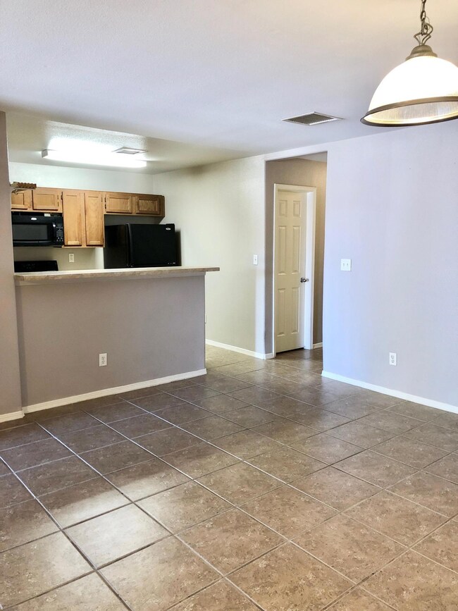 5732 Saluki Dr unit A, El Paso, TX 79924 - photo 6