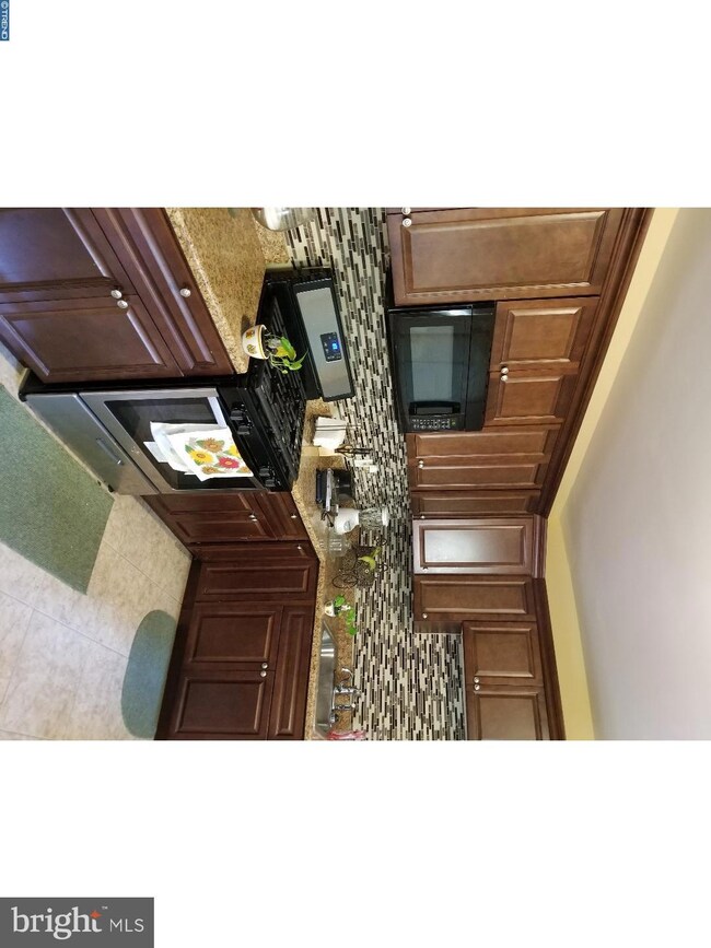 1007 N 11th St, Reading, PA 19604 - photo 6