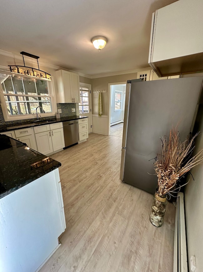 50 N Glenwoods Rd, Gales Ferry, CT 06335 - photo 6