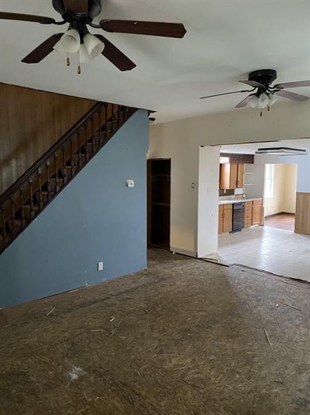 204 Emerson St, Vandergrift, PA 15690 - photo 3