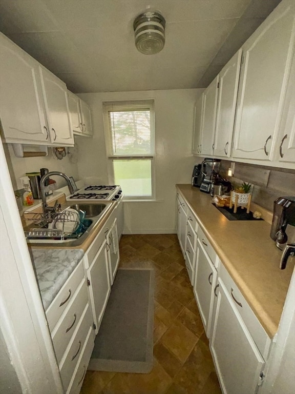 302 Cory St, Fall River, MA 02720 - photo 5