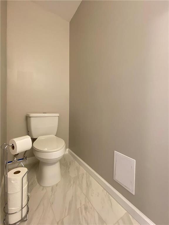 22 Azalea Ln, Levittown, PA 19055 - photo 5