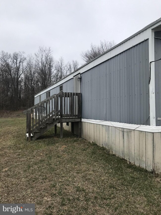 1085 Coldspring Rd, Fayetteville, PA 17222 - photo 2