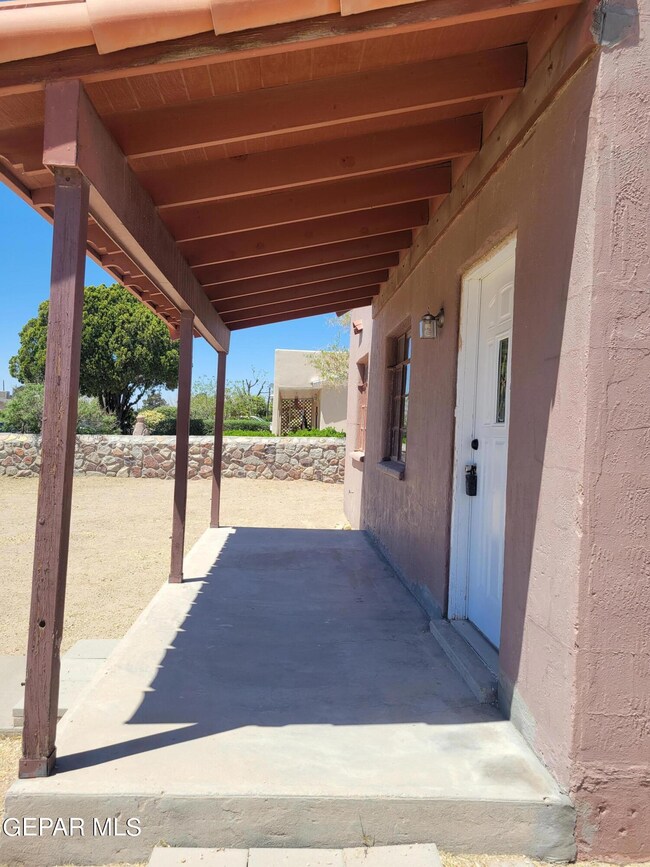 7625 Hacienda Ave, El Paso, TX 79915 - photo 5