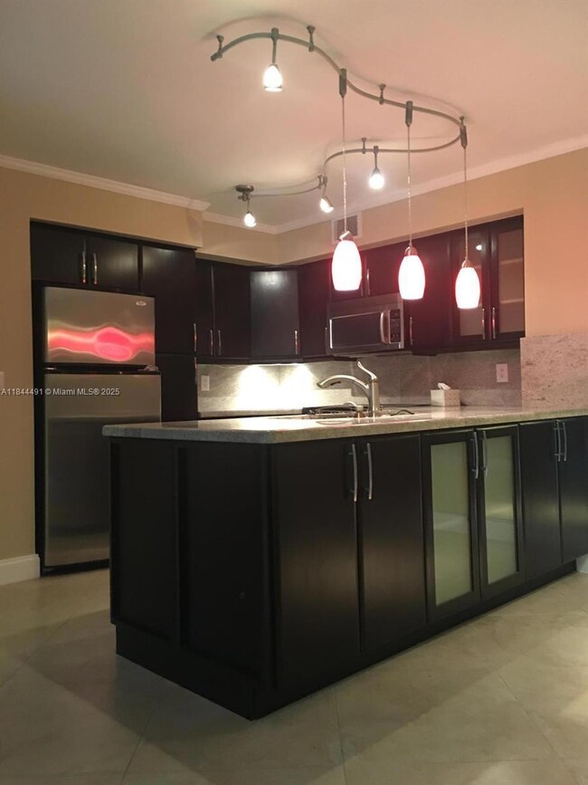 1733 Village Blvd unit 108, West Palm Beach, FL 33409 - photo 2